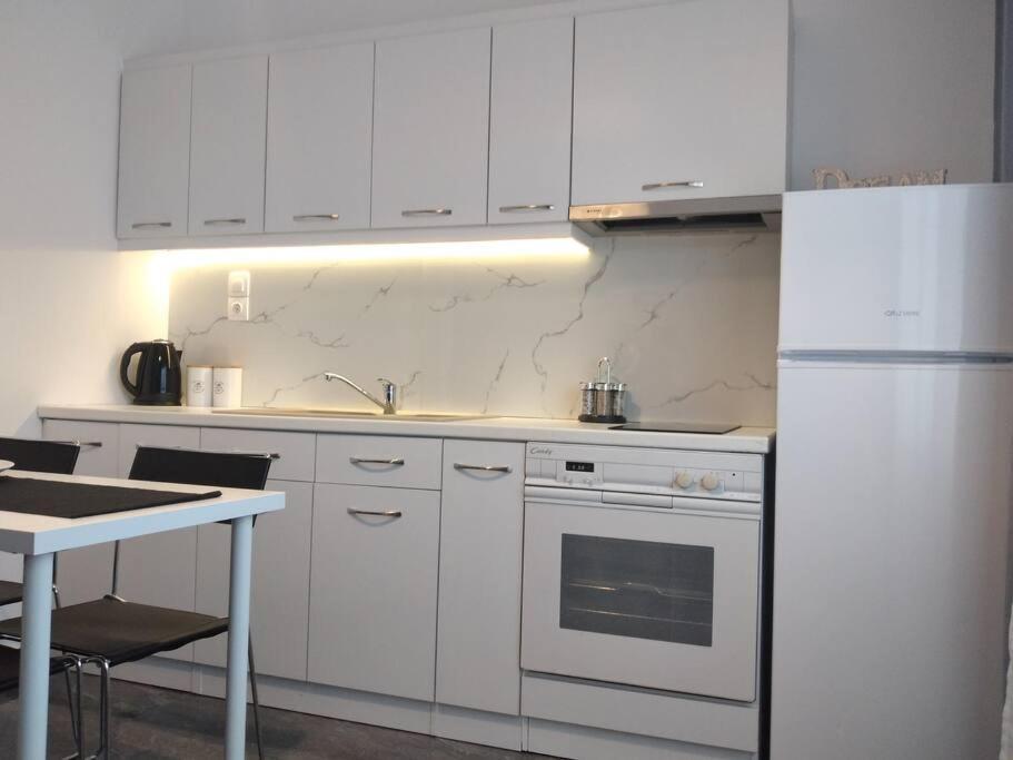 D4 Central Luxury Apartment ヴォロス エクステリア 写真